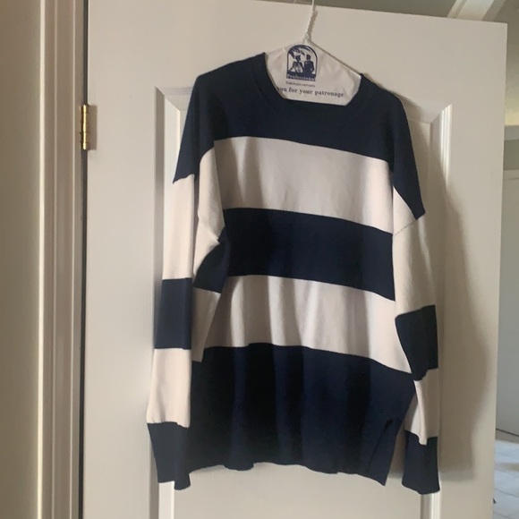 Oversized striped sweater - Picture 2 of 2